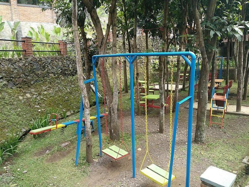 Bukit Alamanda Resort Garut Exterior foto