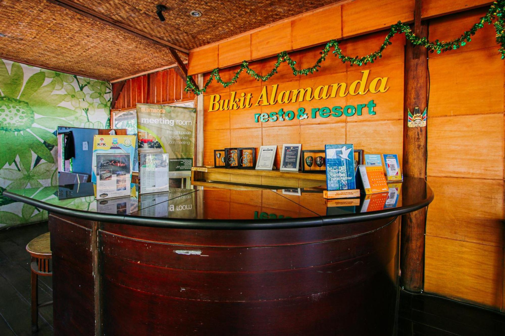 Bukit Alamanda Resort Garut Exterior foto